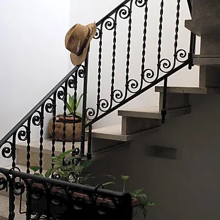 Oda ve Kahvaltı Area 12 Bb